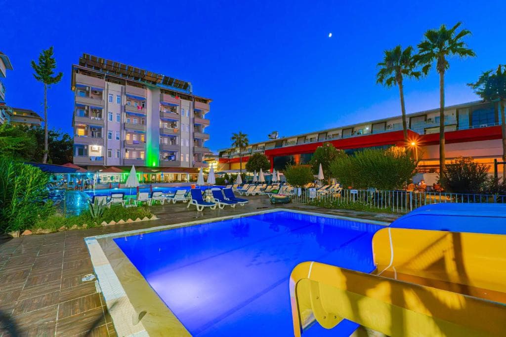 GRAND BAHAMA BEACH HOTEL (Ex. HAPPY BEACH) 