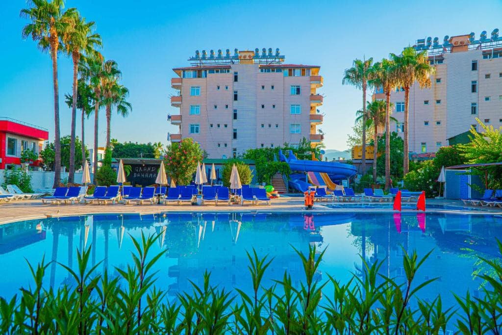 GRAND BAHAMA BEACH HOTEL (Ex. HAPPY BEACH) 